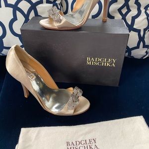❣️BADGLEY MISCHKA Heels❣️